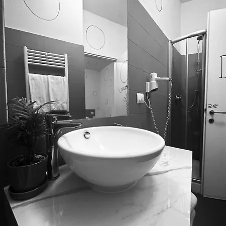 فندق Boutique Novecento 2*