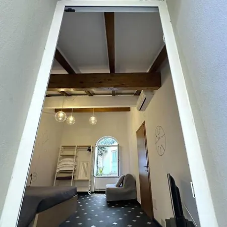 Boutique Novecento Hotel 2*